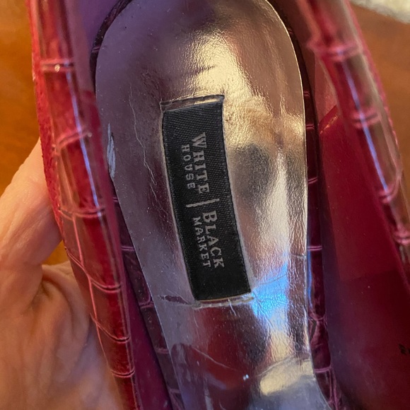 White House Black Market High Heels - Picture 4 of 9